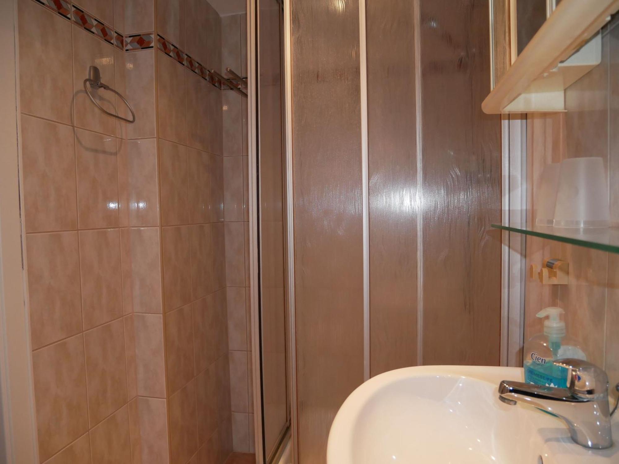 2 Ferienzimmer Inkl Fr & 1 Bungalow, Wlan, Garten, Grill Zinnowitz Ngoại thất bức ảnh